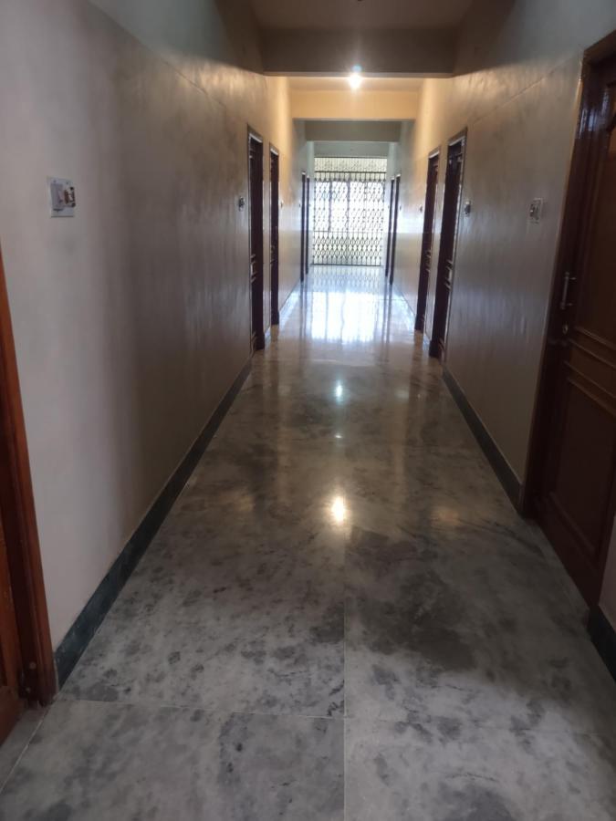Krishna Lodge Tiruchirappalli Bagian luar foto