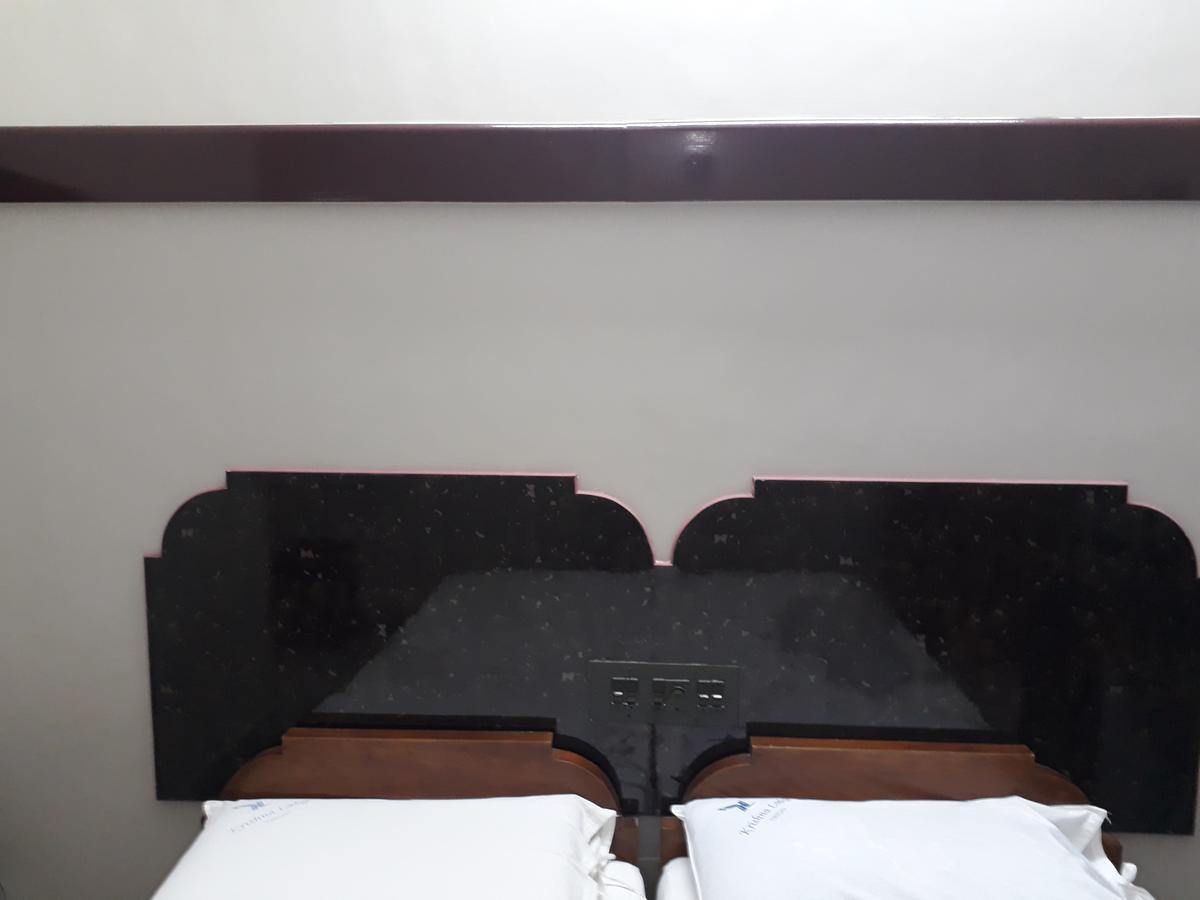 Krishna Lodge Tiruchirappalli Bagian luar foto