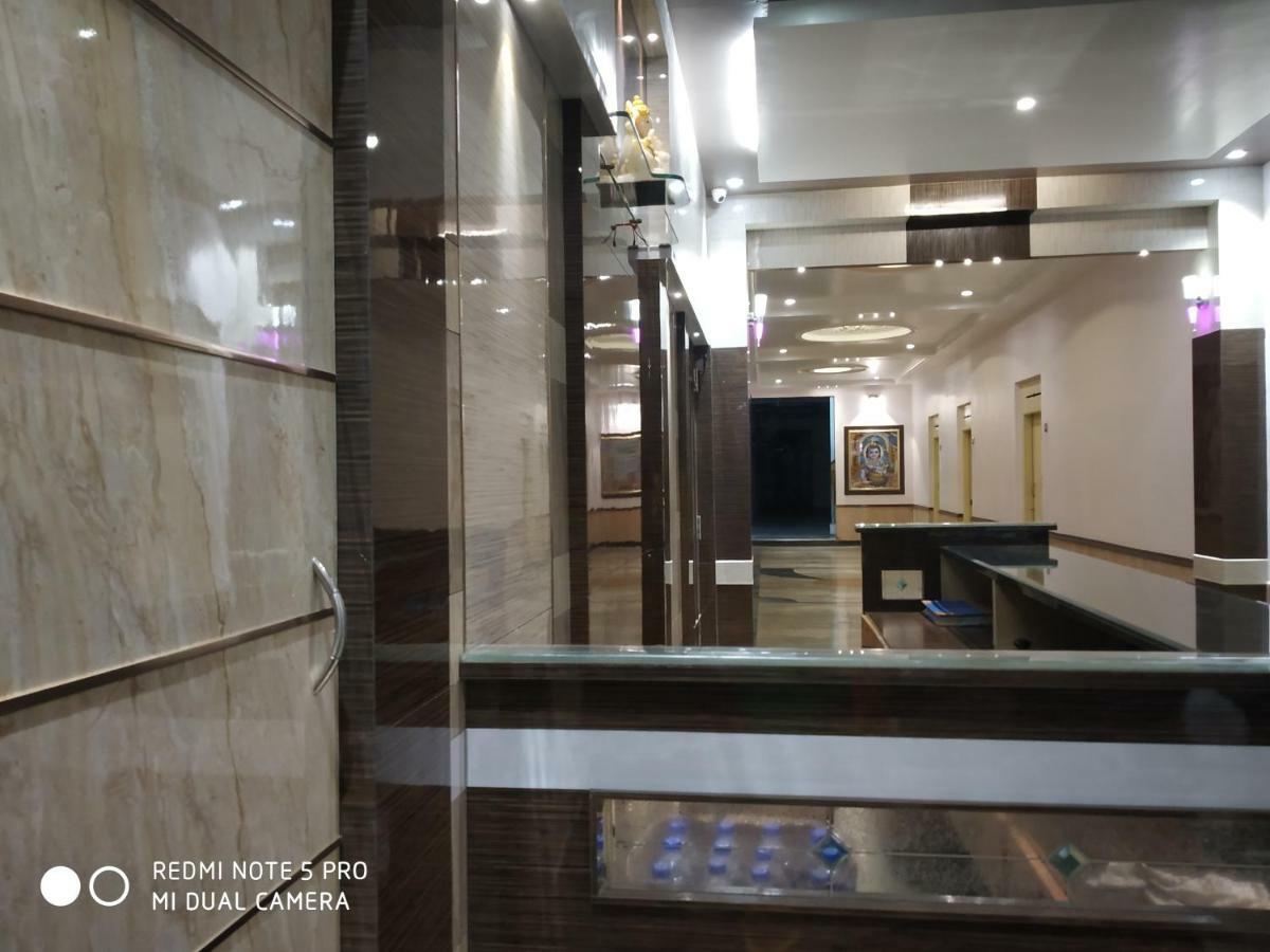 Krishna Lodge Tiruchirappalli Bagian luar foto
