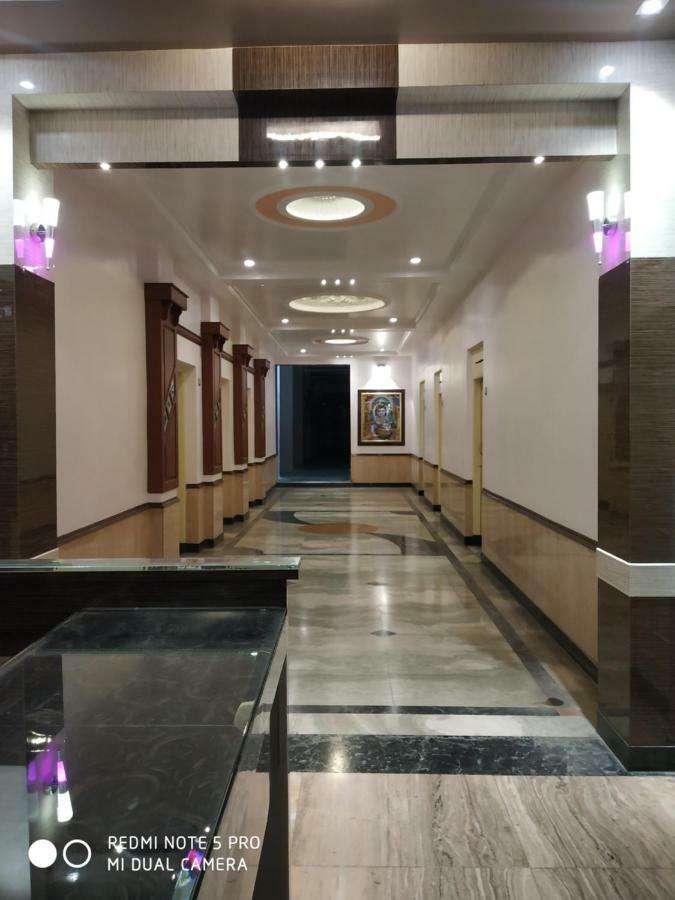 Krishna Lodge Tiruchirappalli Bagian luar foto